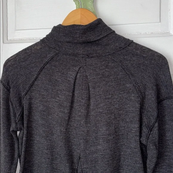 WE THE FREE BY FREE PEOPLE SPLIT BACK LONG SLEEVE TURTLENECK TUNIC TOP - Picture 5 of 8